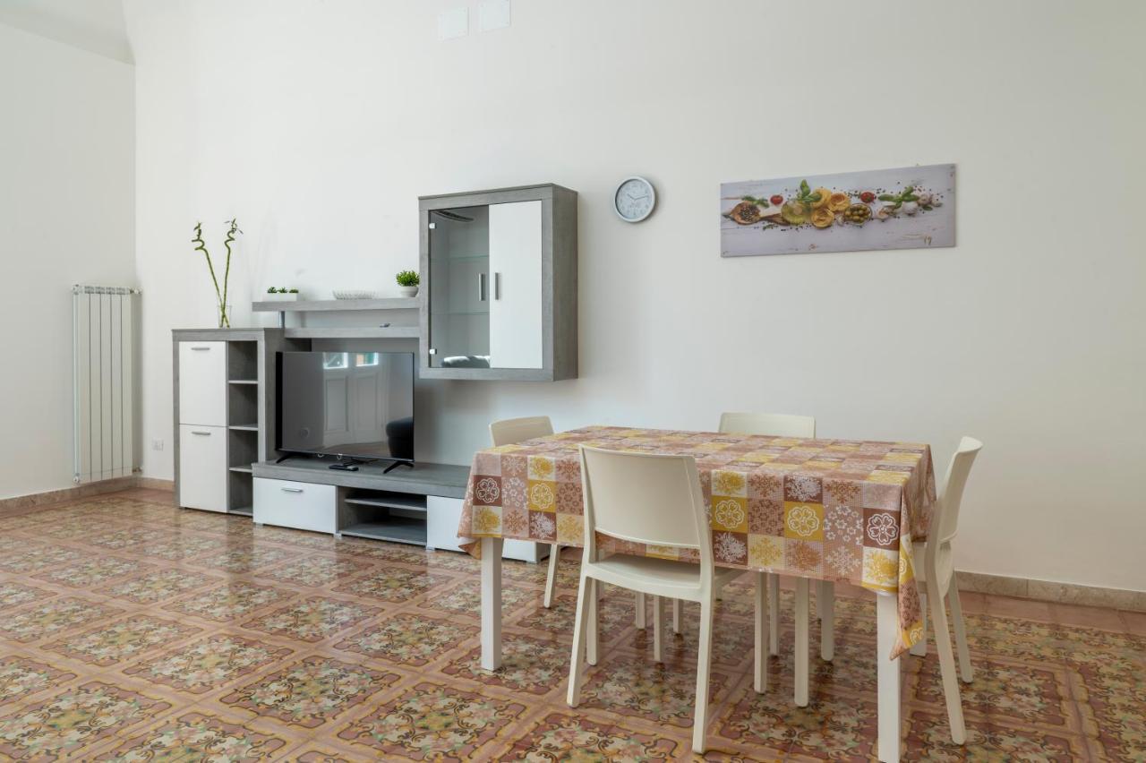 Le Case Di Franca Trapani Ngoại thất bức ảnh