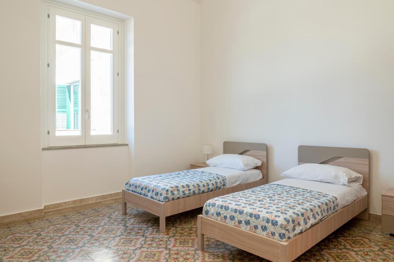 Le Case Di Franca Trapani Ngoại thất bức ảnh
